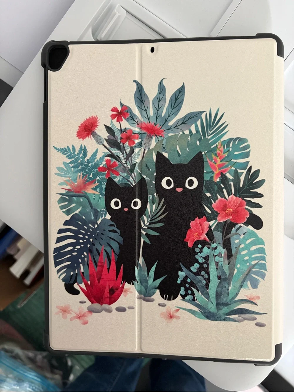 Cat iPad 10.2” case - see details for compatibility